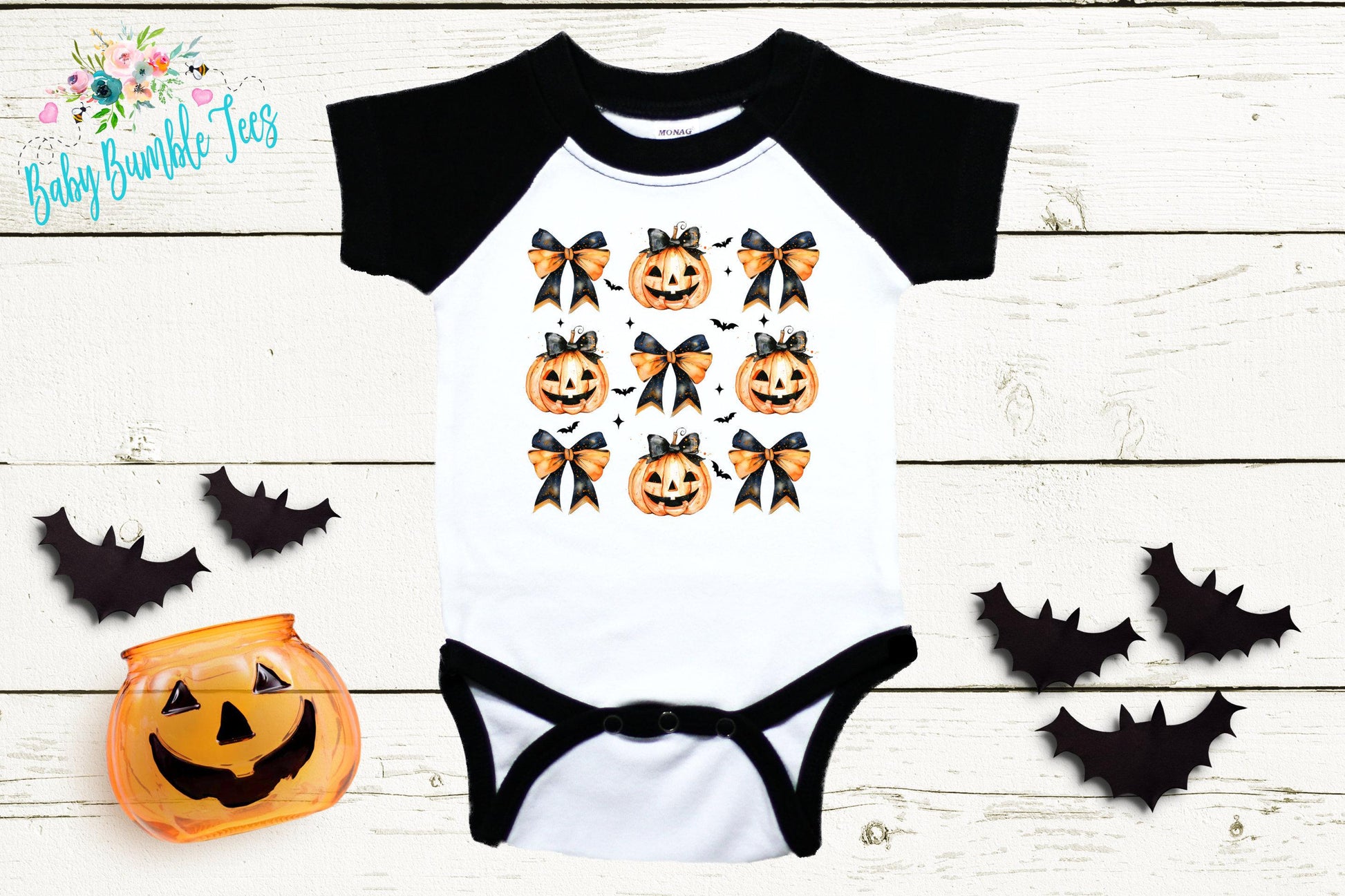 Girls Halloween Bodysuit // Kids Halloween Shirt // Retro Halloween // Kids Fall Shirt // Retro Shirt// Pumpkin Patch // Halloween Bow